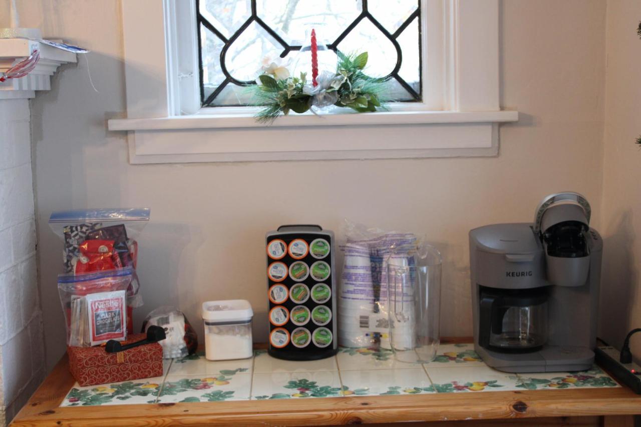 The Hillside B&B. Home W/ Breakfast Service! Wisconsin Dells Bagian luar foto
