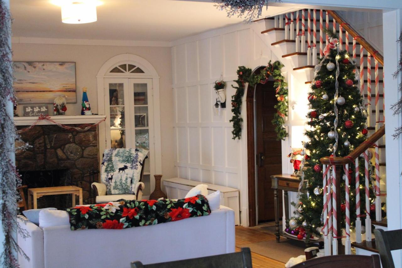 The Hillside B&B. Home W/ Breakfast Service! Wisconsin Dells Bagian luar foto